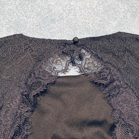 Guess lace body on dress XS - Picture 6 of 6
